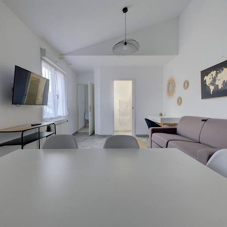 Les Forges Fond Apartment Avoine ภายนอก รูปภาพ