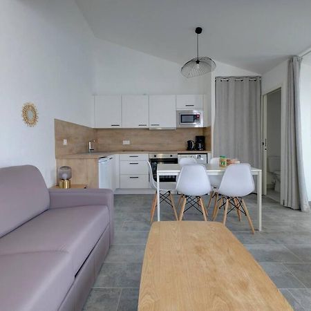 Les Forges Fond Apartment Avoine ภายนอก รูปภาพ