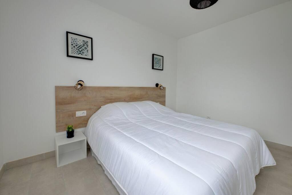 Les Forges Fond Apartment Avoine ภายนอก รูปภาพ