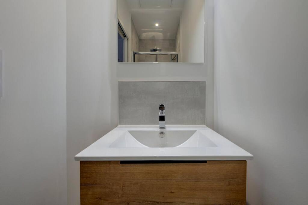 Les Forges Fond Apartment Avoine ภายนอก รูปภาพ